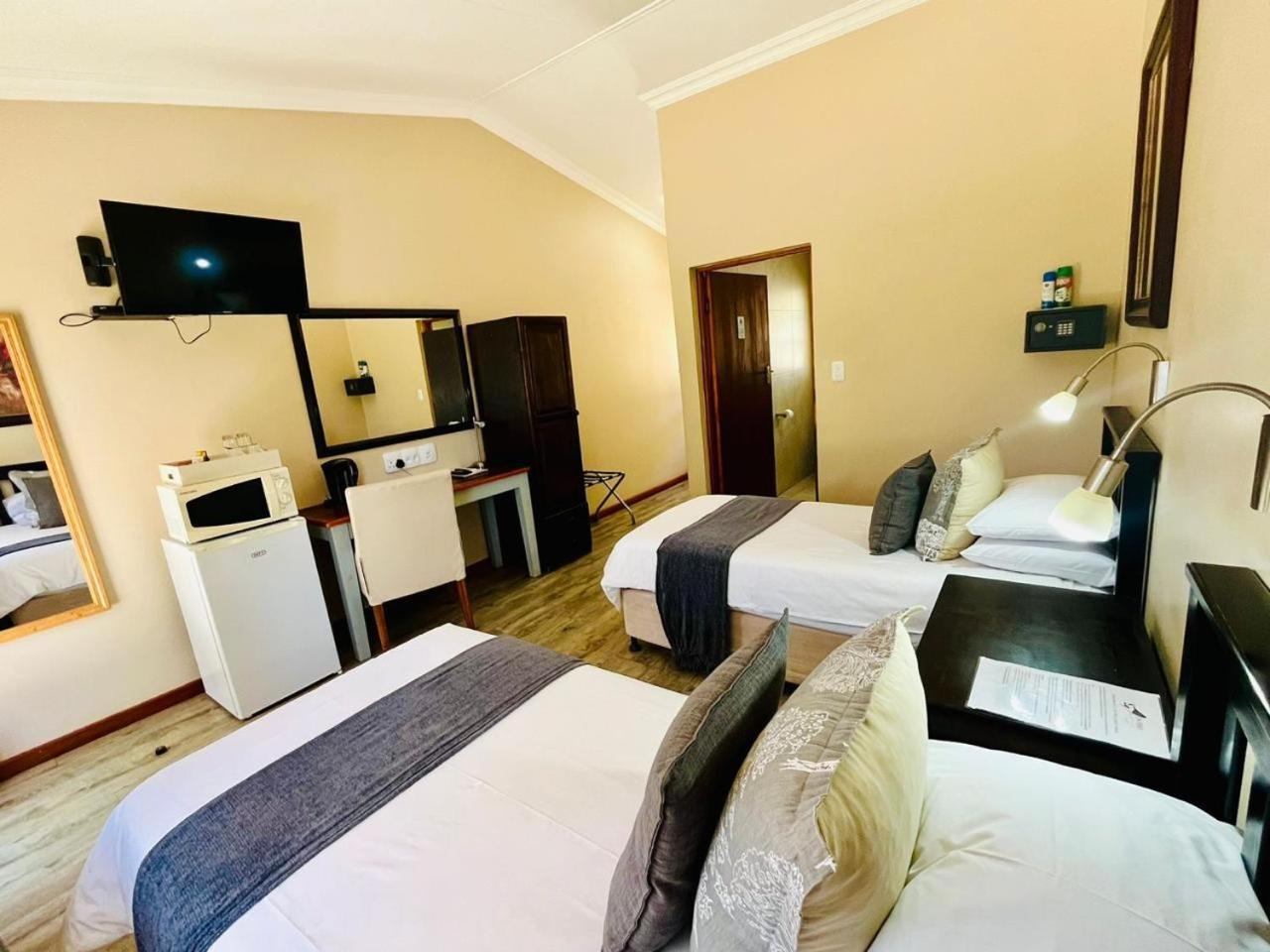 17 On Bird Guest House Beaufort West Luaran gambar